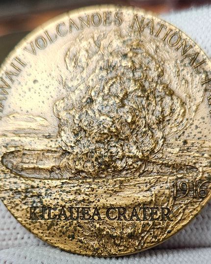 1972 HAWAII VOLCANOES NATIONAL BRONZE MEDAL TOKEN