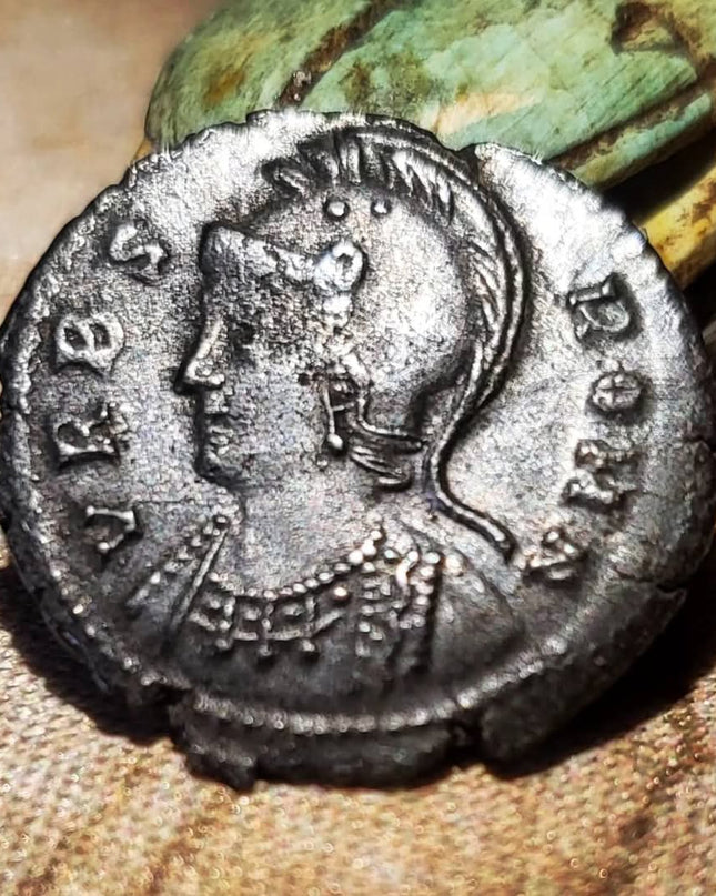 Constantine I the Great 330AD OLD Romulus Remus She-Wolf Rome Roman